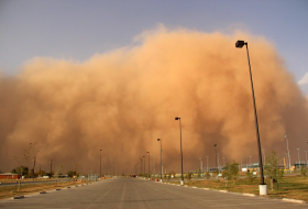 Dust storm suspends flights at airport in southwestern Iran